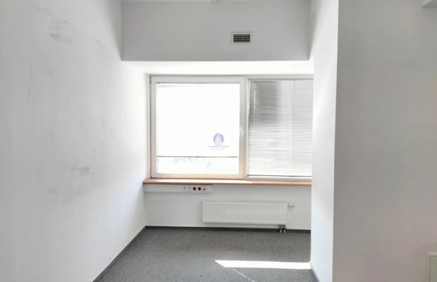 Bielany: lokal biurowy 168m2 do wynajęcia