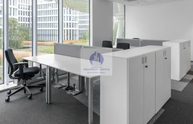Włochy: lokal biurowy 1095,90m2 do wynajęcia