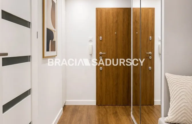 25 m² po generalnym remoncie | Blisko uczelni