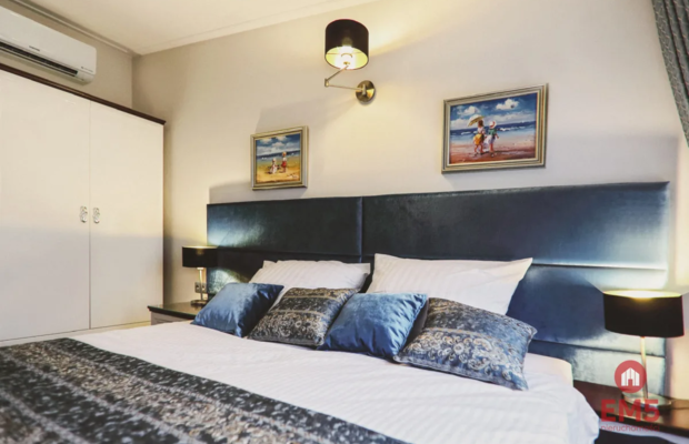 Dwupoziomowy Apartament z Panoramą na Jezioro