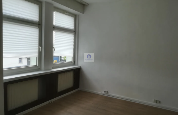 Targówek: lokal biurowy 25 m2 do wynajęcia