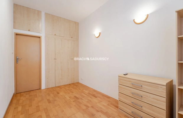 60,17 m² | 3 pokoje | Piwnica | Bezczynszowe