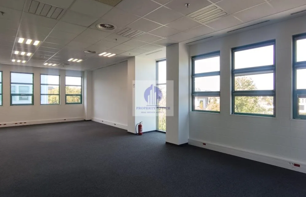 Warszawa Ursynów : lokal biurowy 132 m2 do wynajęcia