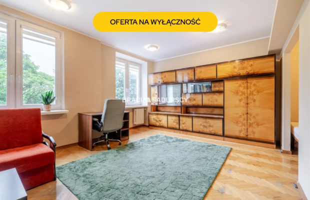 Na sprzedaż/ kawalerka z potencjałem/ 37m2
