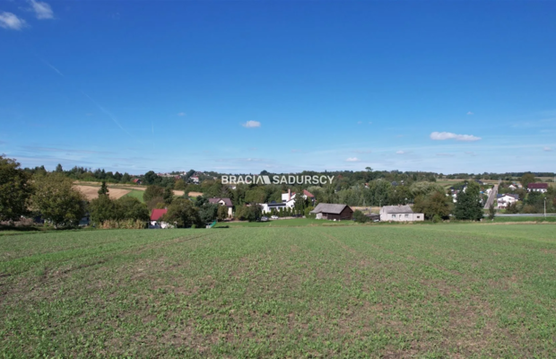 Działka budowlana - Kraków, Nowa Huta, Łuczanowice, ul. ks. Kazimierza Figlewicza  

 Na sprzedaż działka budowlana o powierzch