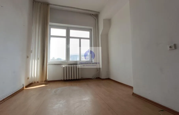 Wawer: lokal biurowy 11,34m2 do wynajęcia