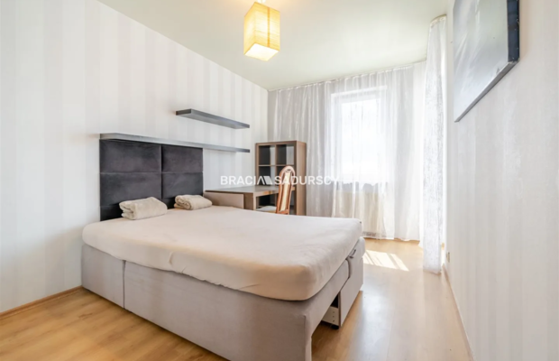 M 50M2 / 3 POKOJE / BALKON / GARAŻ / ZIELONO
