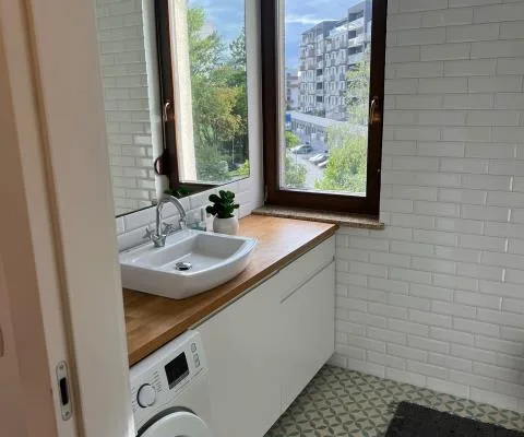 Dwa pokoje z dużym balkonem, klima ul. Przyjaźni