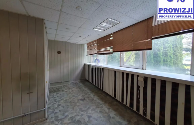 Bielany: magazyn 38,85 m2 do wynajęcia