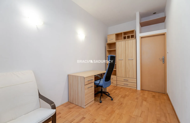 60,17 m² | 3 pokoje | Piwnica | Bezczynszowe