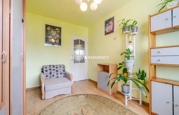 Przestronne 3 pokojowe  mieszkanie o powierzchni 61,40 m² - Kraków, ul. Halszki - Podgórze Duchackie.  
  
Mamy przyjemność zap