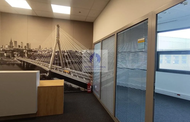 Warszawa Ursynów : lokal biurowy 980 m2 do wynajęcia