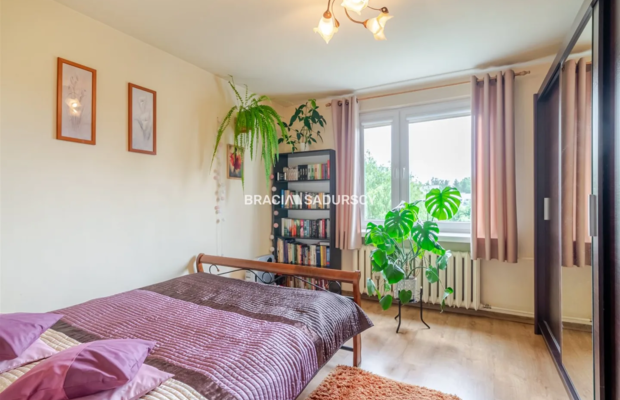 Przestronne 3 pokojowe  mieszkanie o powierzchni 61,40 m² - Kraków, ul. Halszki - Podgórze Duchackie.  
  
Mamy przyjemność zap