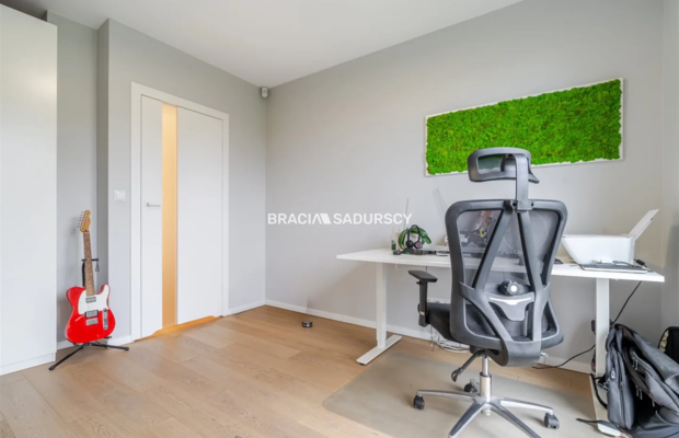 124 m² z ogrodem , 3 sypialnie, Garaż, W. Standard