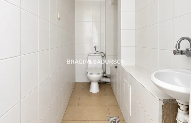 Lokal usługowy Balicka, bez czynszu, ciąg handlowy