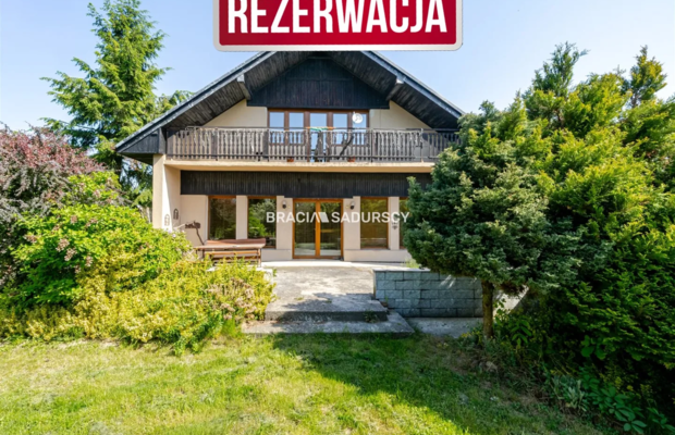 Dom wolostojący w Centrum Skawiny