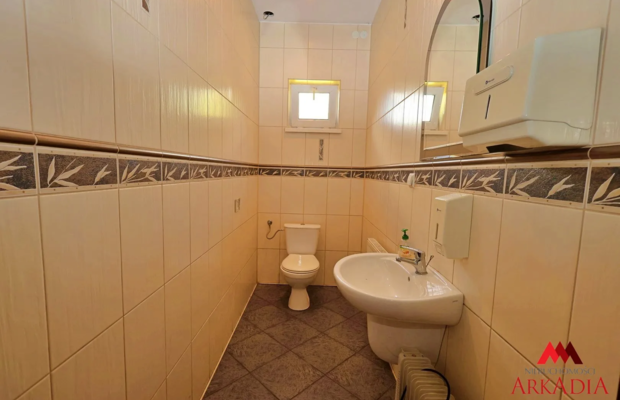 WYJĄTKOWA PRZESTRZEŃ DO WYNAJĘCIA – 212 m² + TEREN