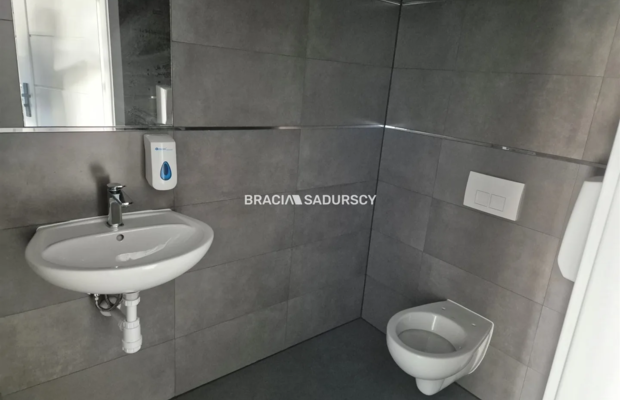 Wolnostojący obiekt biurowy- 300m2!!!