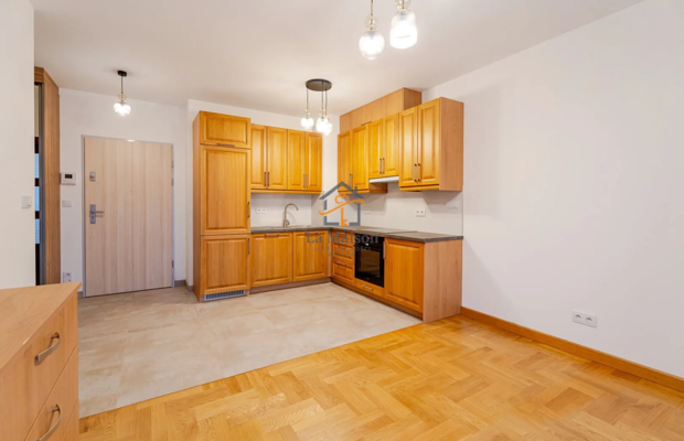 2-pokojowe z balkonem i garażem. Nowy Kleparz.
