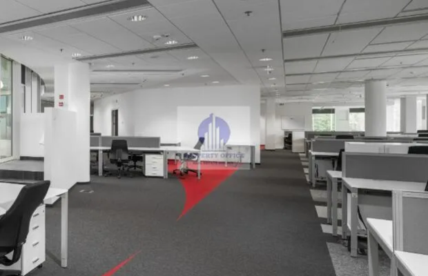 Włochy: lokal biurowy 1095,90m2 do wynajęcia