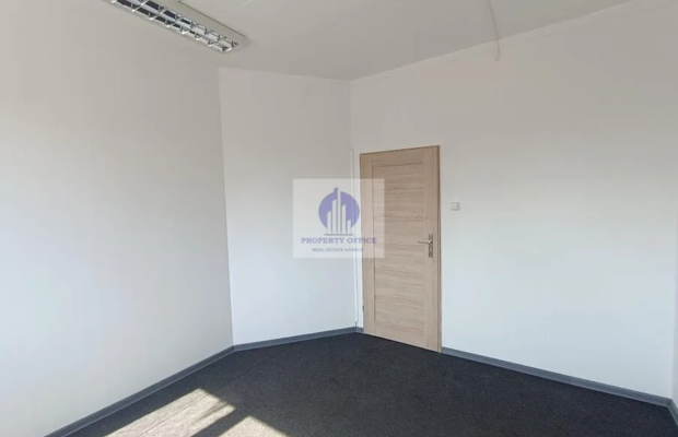 Praga Południe: lokal biurowy 27,70 m2 do wynajęcia