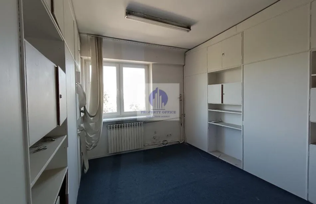 Włochy: lokal biurowy 55,20m2 do wynajęcia