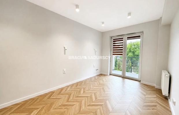 2 pok, 50 m², balkon, winda, garaż + komórka