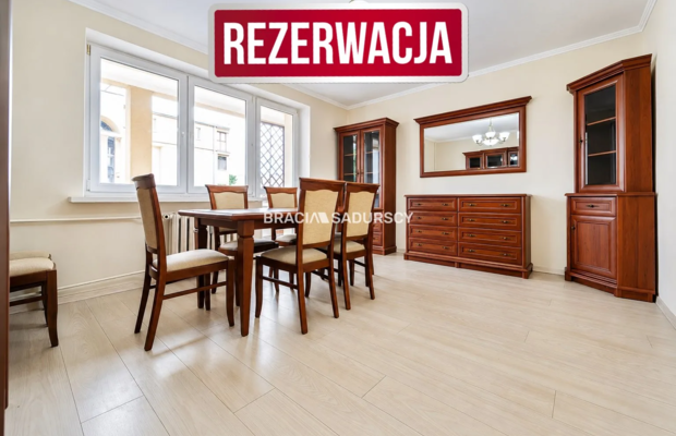 REZERWACJA - Oddzielna kuchnia, miejsce parkingowe