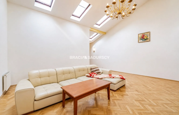 Wyjątkowe 124,78 m² w zabytkowej kamienicy