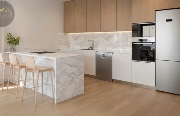 Apartament z tarasem i widokiem na morze