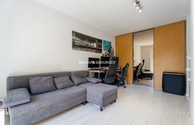 studio z oddzielną kuchnią/Ruczaj/duzo m.parkingow
