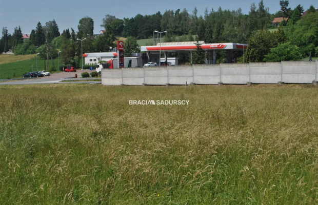 Duża działka usługowa w rejonie drogi nr 94    
