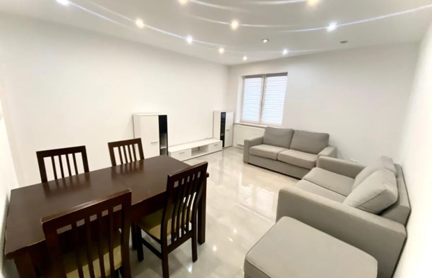 Mieszkanie 52 m² z działką 375 m² i garażem