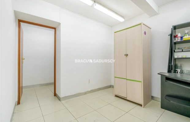 lokal 76m2, Kremerowska przy Karmelickiej 