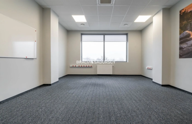 Powierzchnia biurowa z parkingiem  - 400m2 