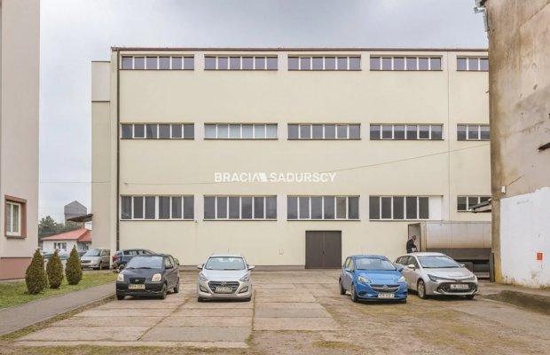 Warsztat o pow. 450 m2 w centrum Proszowic!