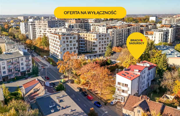 Lokal mieszkalno-usługowy w centrum.
