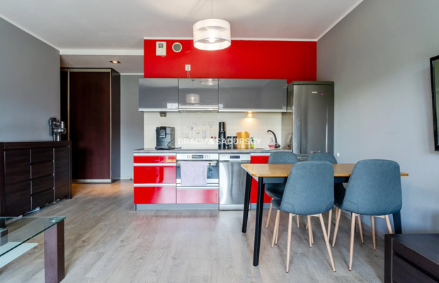 Obozowa/Ruczaj/1. piętro, winda, duży balkon