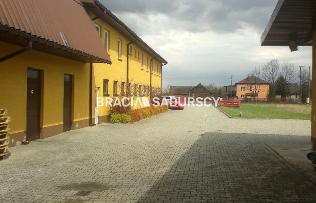 Budynek produkcyjny na sprzedaż - okolica Myślenic