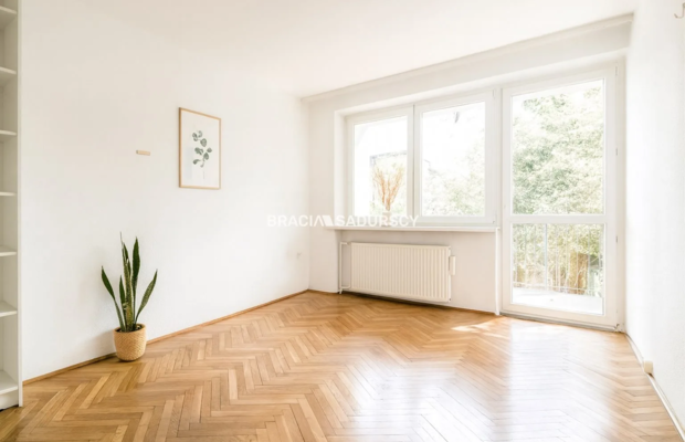 4 pokoje +2 pokoje + garaż