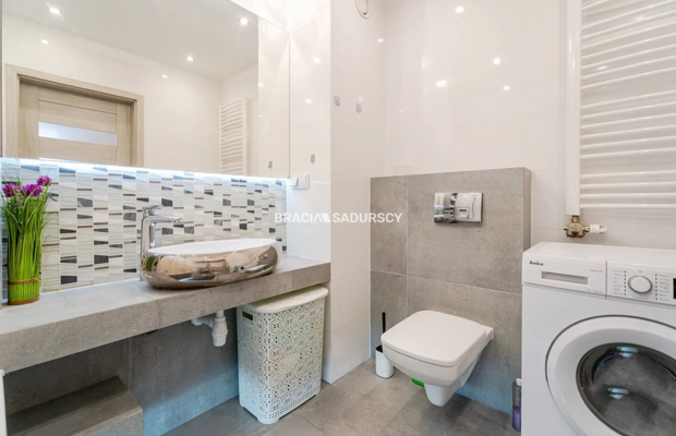 2 pok, 52,75m2, ul. Reduta, z miejscem postojowym