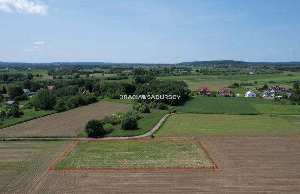 Działka z pozwoleniem na budowę w Wołowicach!