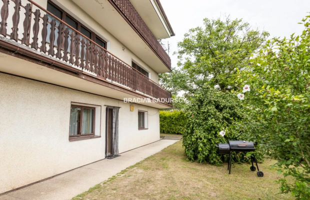 DOM Z OGRODEM W CENIE MIESZKANIE - MOGILANY 