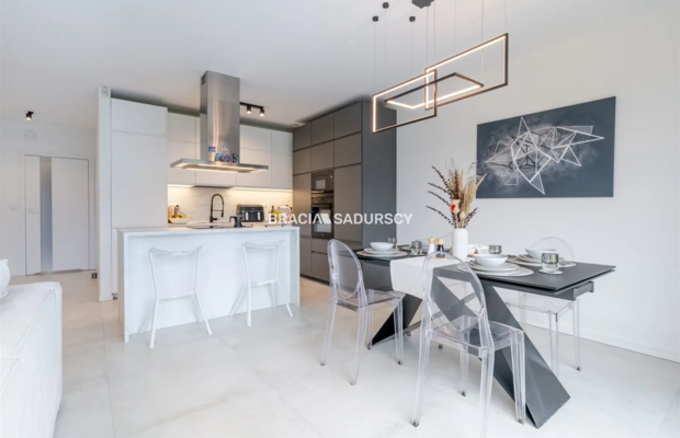 124 m² z ogrodem , 3 sypialnie, Garaż, W. Standard