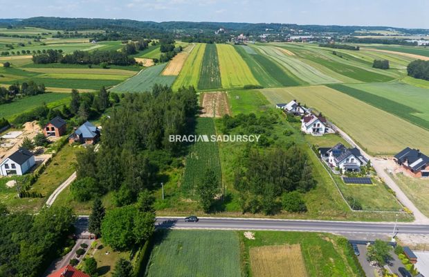 Działka budowlana / MPZP / przy głównej drodze