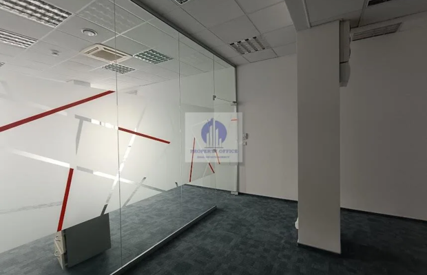 Włochy: lokal biurowy 238,22m2 do wynajęcia