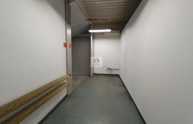 Bielany: magazyn 38,85 m2 do wynajęcia