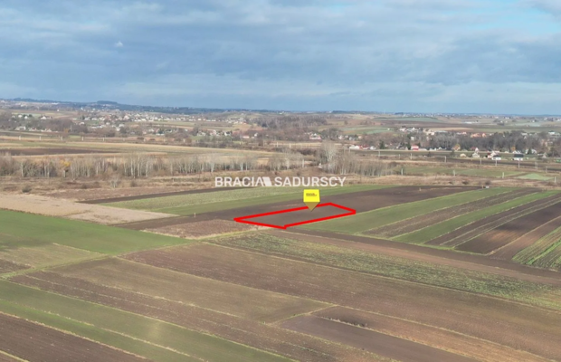 Działka rolna o pow. 41 ar. w Krakowie.  
Przedmiotem oferty jest nieruchomość gruntowa niezabudowana o nr ew.  46  położona w 