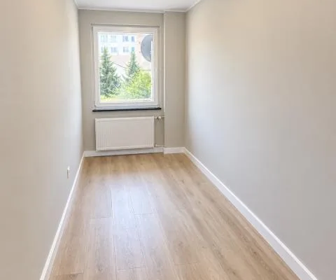 3 pokoje, 45m2 z balkonem
