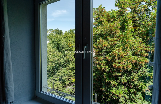 Kraków - Nowa Huta, os. Ogrodowe | 53 m² | 2 pokoje + osobna kuchnia | 3. piętro 

 Do wynajęcia mieszkanie o powierzchni  53 m